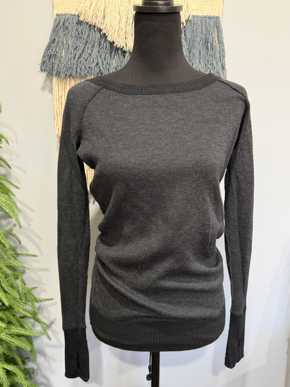 Lululemon Reversible Crossover Sweater Black Thumbhole Knit Long Sleeve XS/S